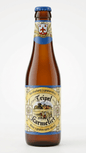 Braune 33 cl Flasche Tripel Karmeliet Alkoholfrei mit gelbem Etikett und blauem Kronkorken.