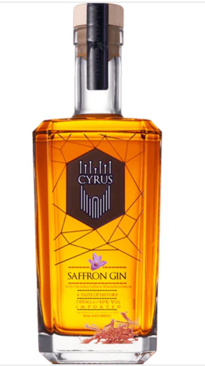 Flasche Saffron Gin 700ml mit goldenem Inhalt und schwarzem Etikett mit weißem Text.